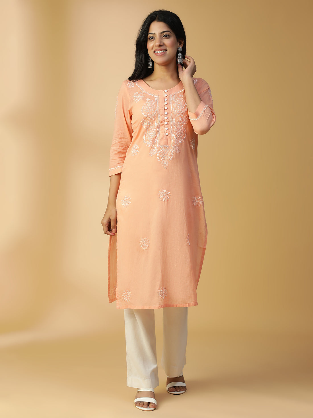 Hand Embrioidered Peach Cotton Lucknowi Chikankari Straight Potli Button Kurta CH0002D