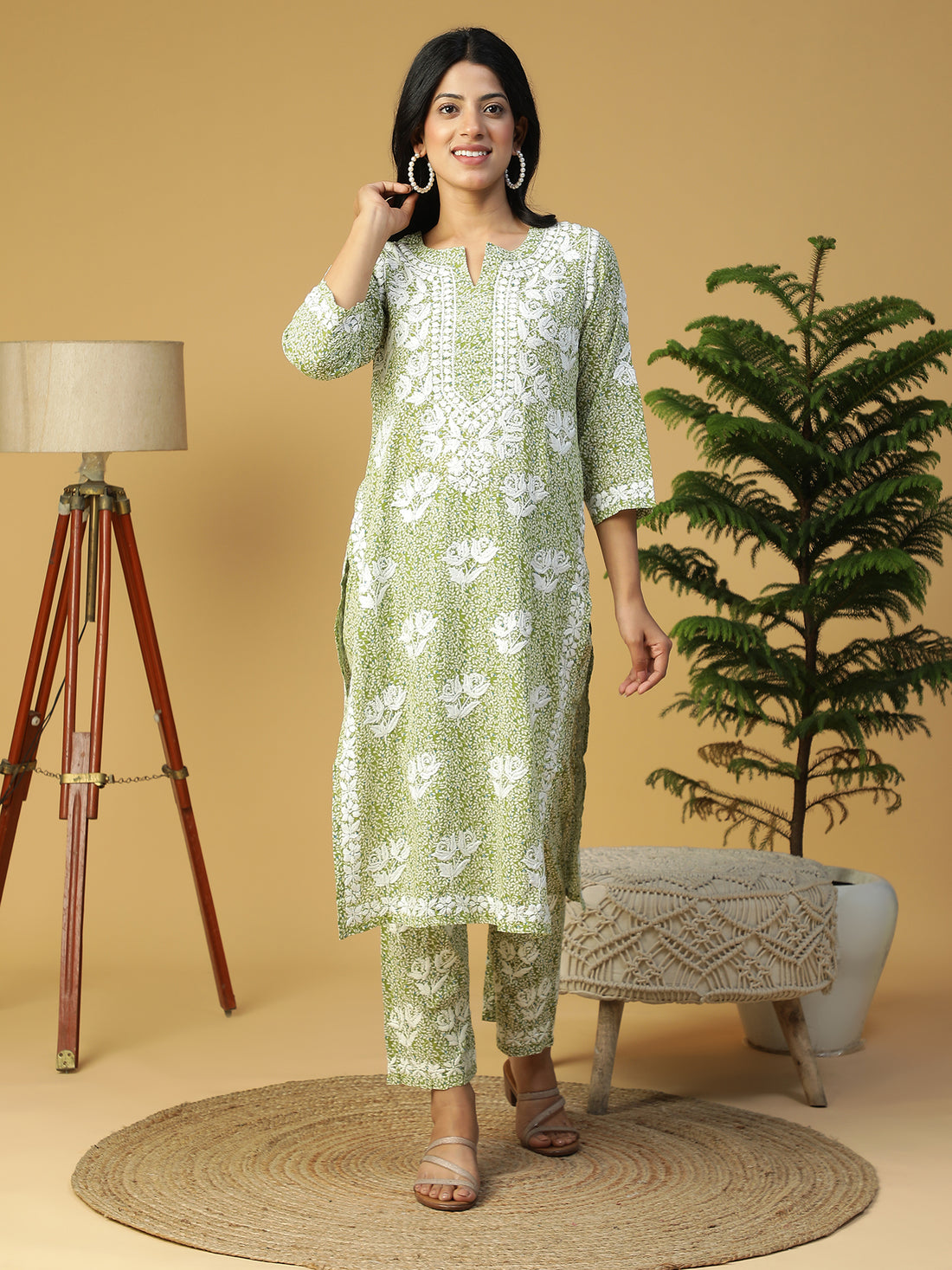 Semal Hand Embroidered Olive Green Printed Mul Cotton Lucknowi Chikankari Straight Kurta With Pants CH0173