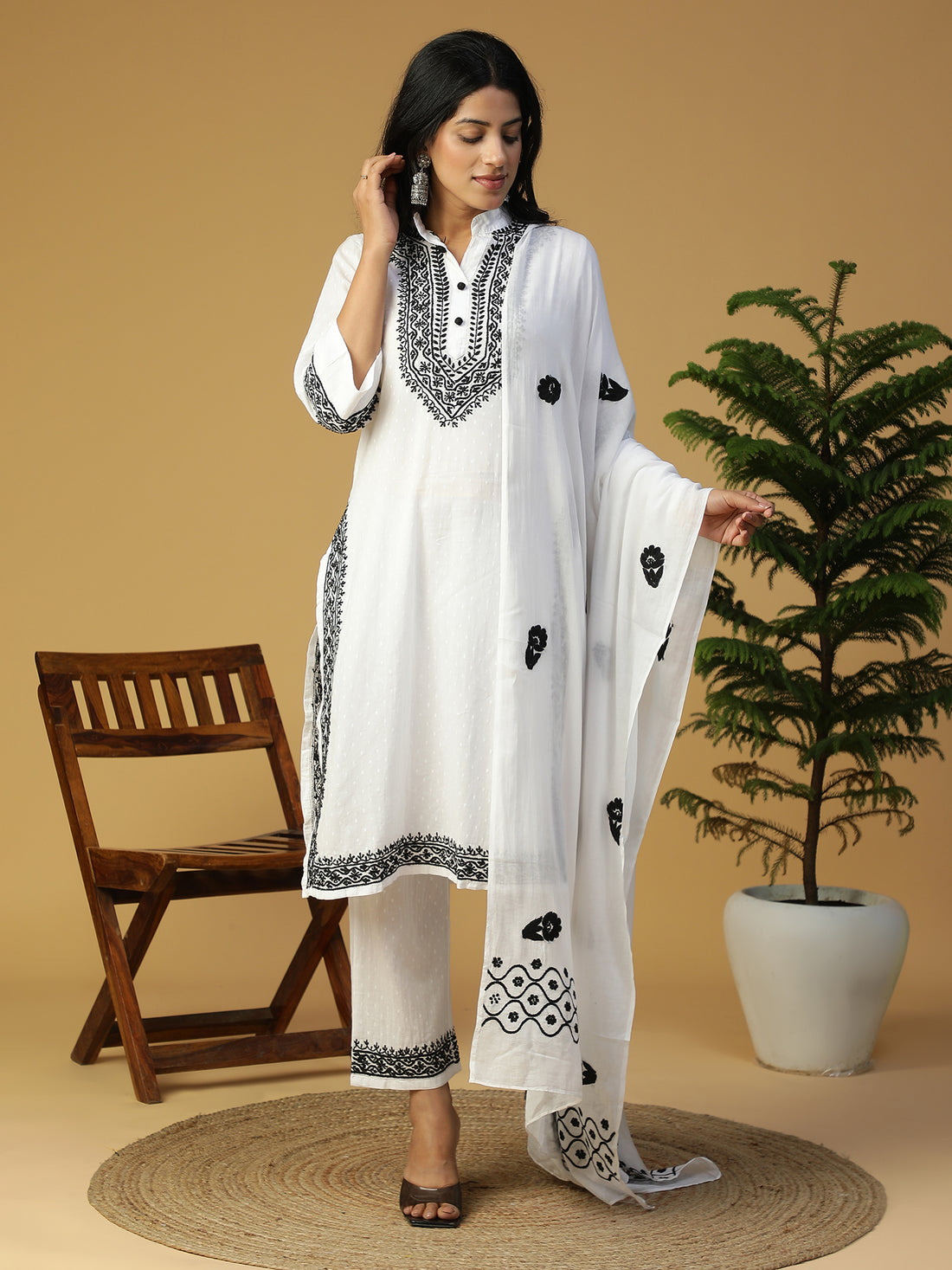 Hand Embroidered Cotton Dobby Lucknow Chikan Black & White Kurta Set CH0215