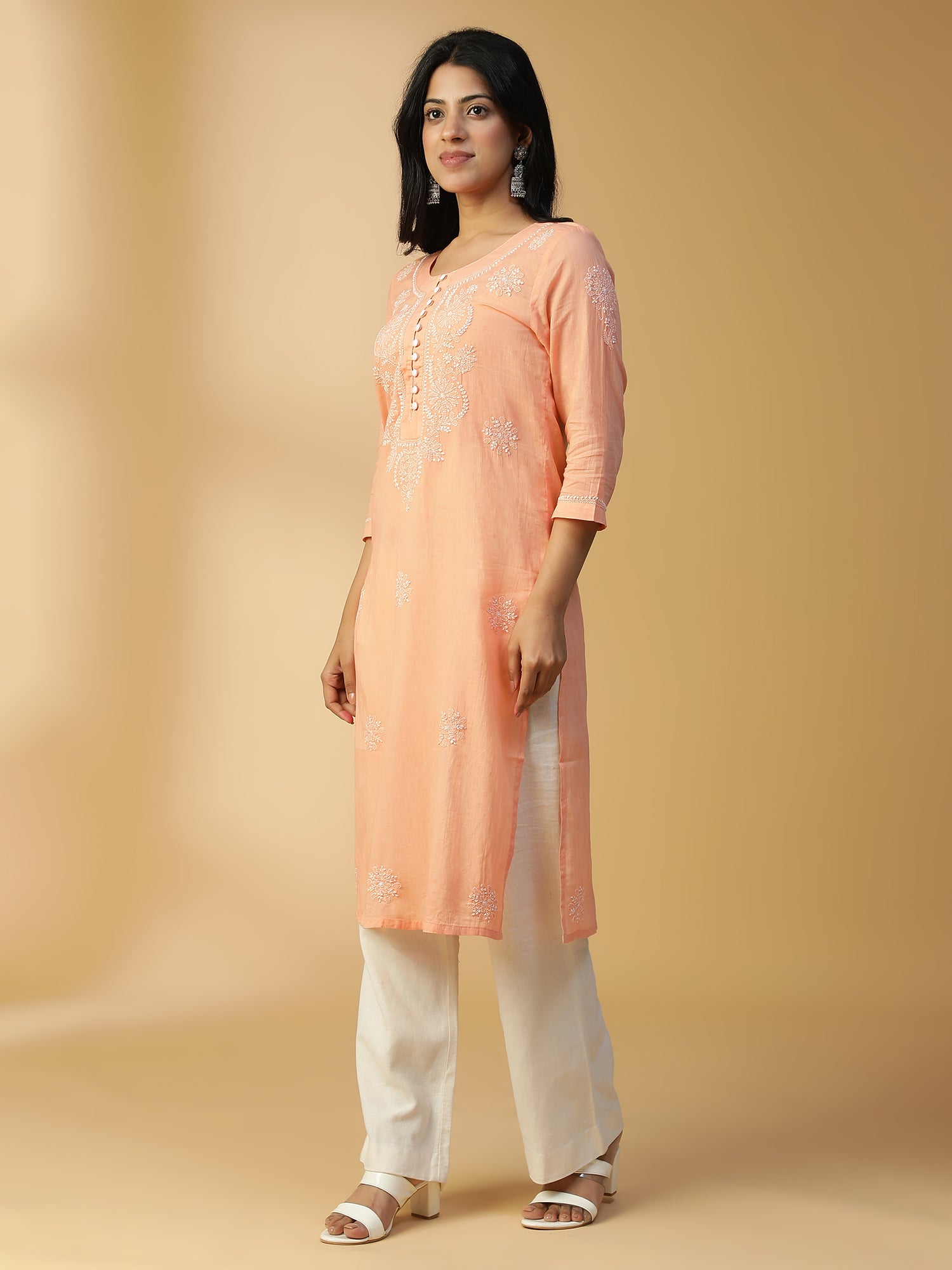 Hand Embrioidered Peach Cotton Lucknowi Chikankari Straight Potli Button Kurta CH0002D