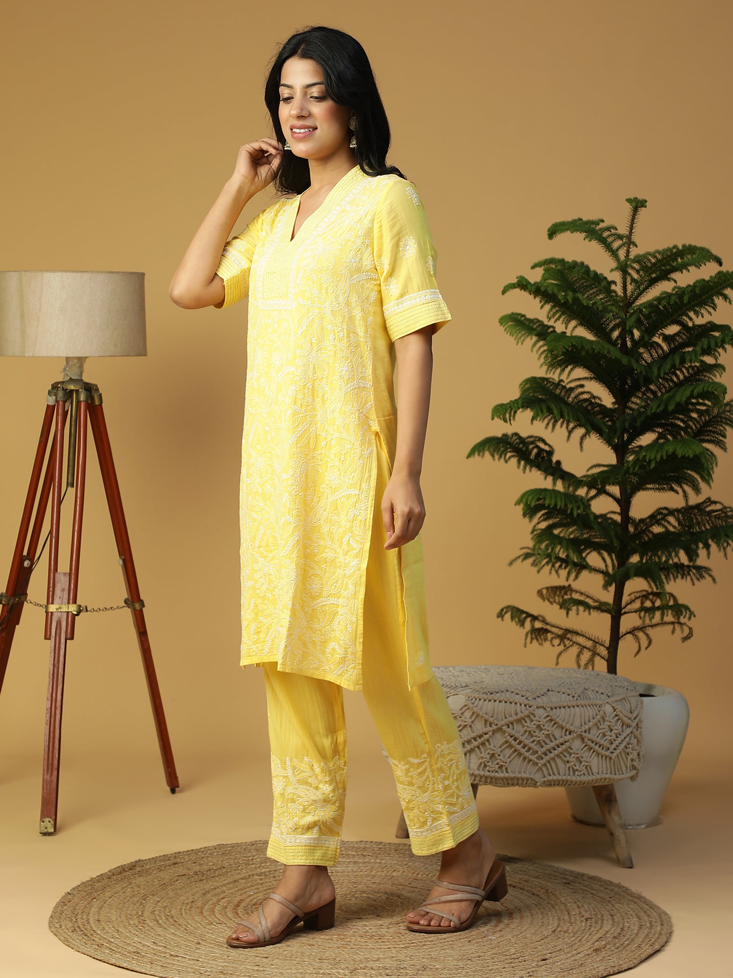 Hand Embroidered Lucknowi Chikankari Yellow Cotton V-Neck Straight Kurta With Elbow Sleeves CH0141B