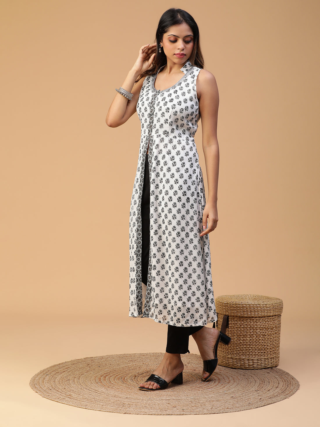 Hand Block Printed White Straight Front Slit Open Kurta Blk_007