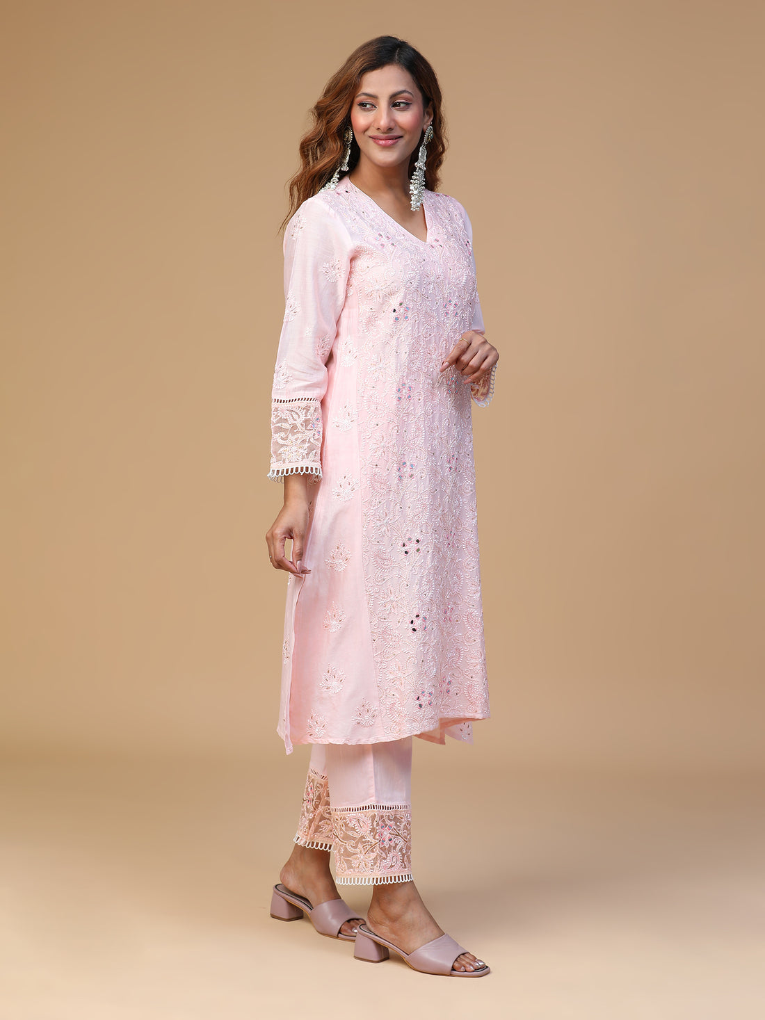 Semal Hand Embroidered Baby pink Chanderi V-Neck with Organza Border Lucknowi Chikankari Kurta Set CH0062