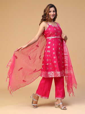 CHIKANKARI CHANDERI SPAGHETTI KURTA WITH DUPATTA AND PANTS SET