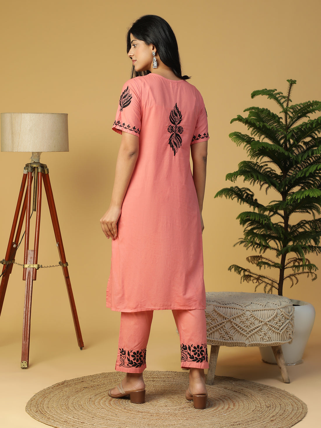 Hand Embroidered Lucknowi Chikankari V-Neck Cotton Kurta With Pants Set CH0116