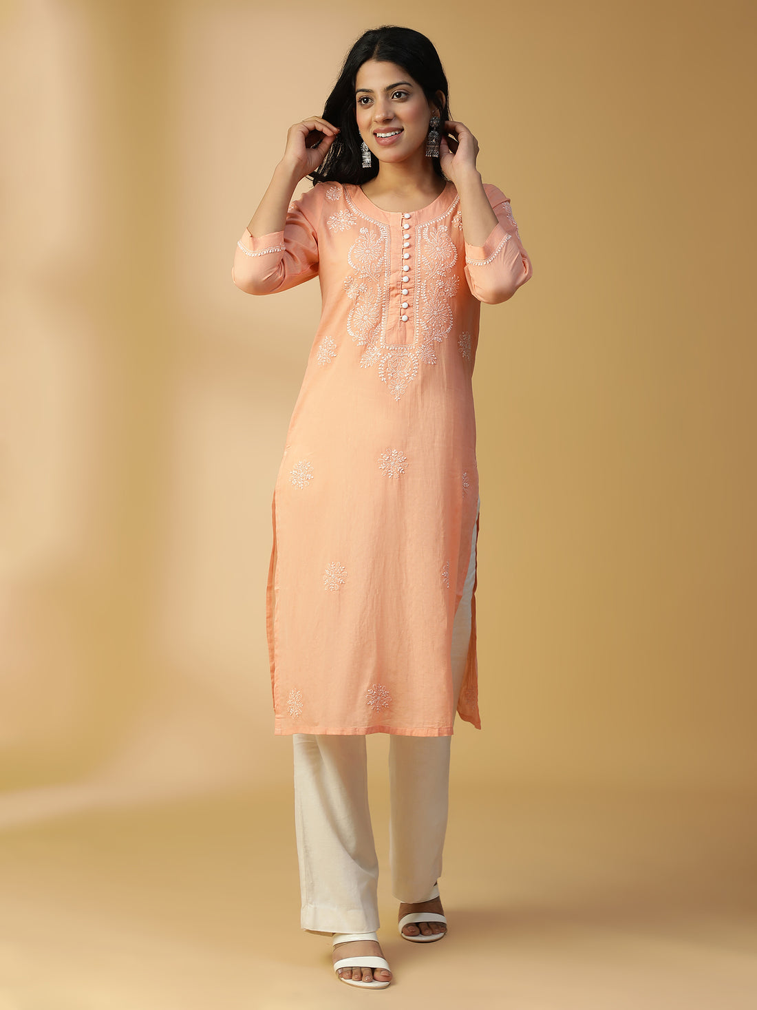 Hand Embrioidered Peach Cotton Lucknowi Chikankari Straight Potli Button Kurta CH0002D