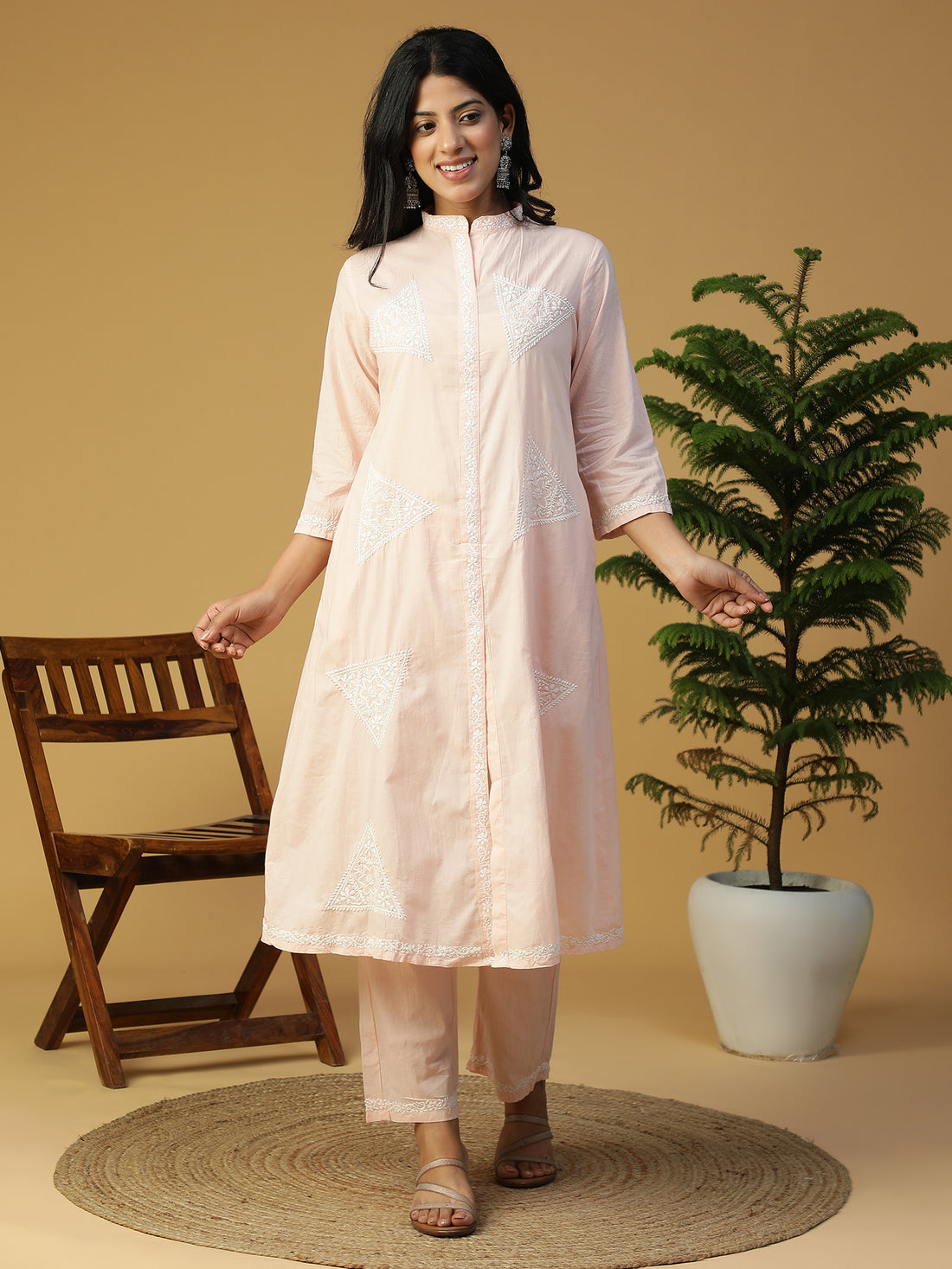 Hand Embroidered Cotton Lucknowi Chikankari Front Slit Kurta With Pants CH0244