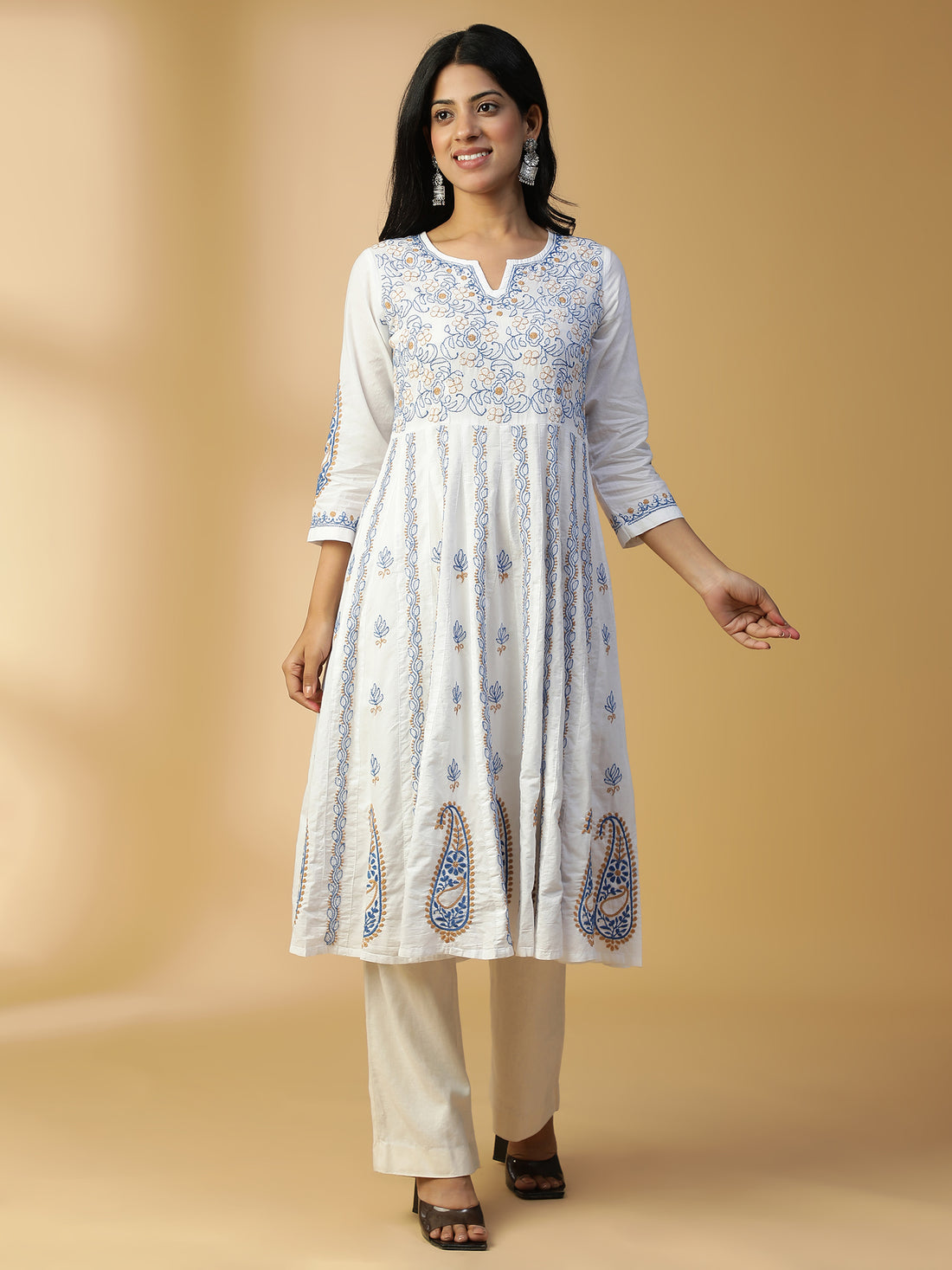 Hand Embroidered Lucknowi Chikankari Cotton Kali White Kurta CH0217B