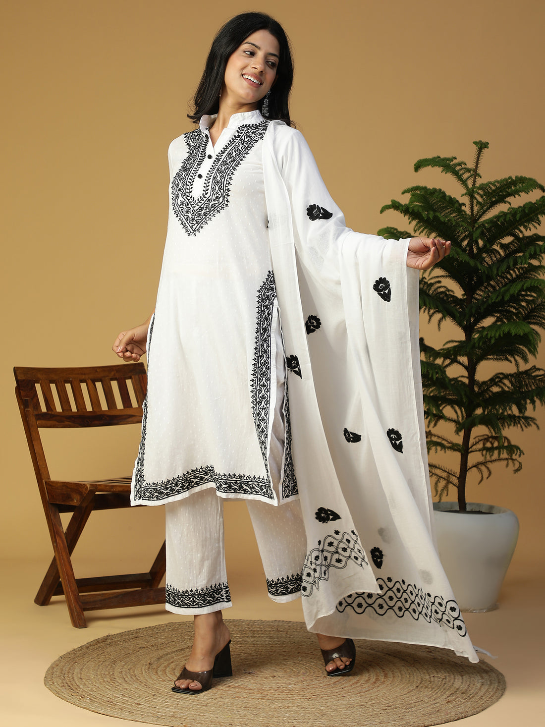 Hand Embroidered Cotton Dobby Lucknow Chikan Black & White Kurta Set CH0215