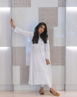 CHIKANKARI COTTON SLUB WHITE KALI KURTA