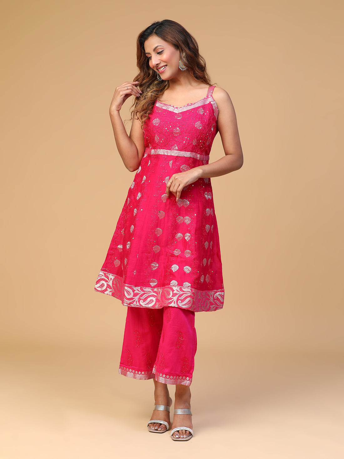 CHIKANKARI CHANDERI SPAGHETTI KURTA WITH DUPATTA AND PANTS SET