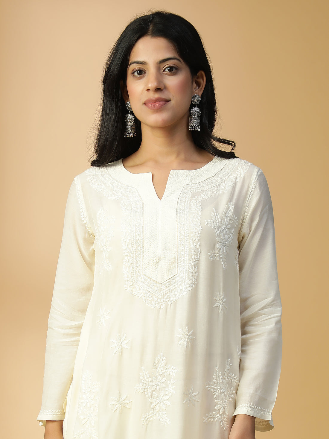 Hand Embroidered Lucknow Chikankari Straight Light Beige Muslin Kurta CH0170