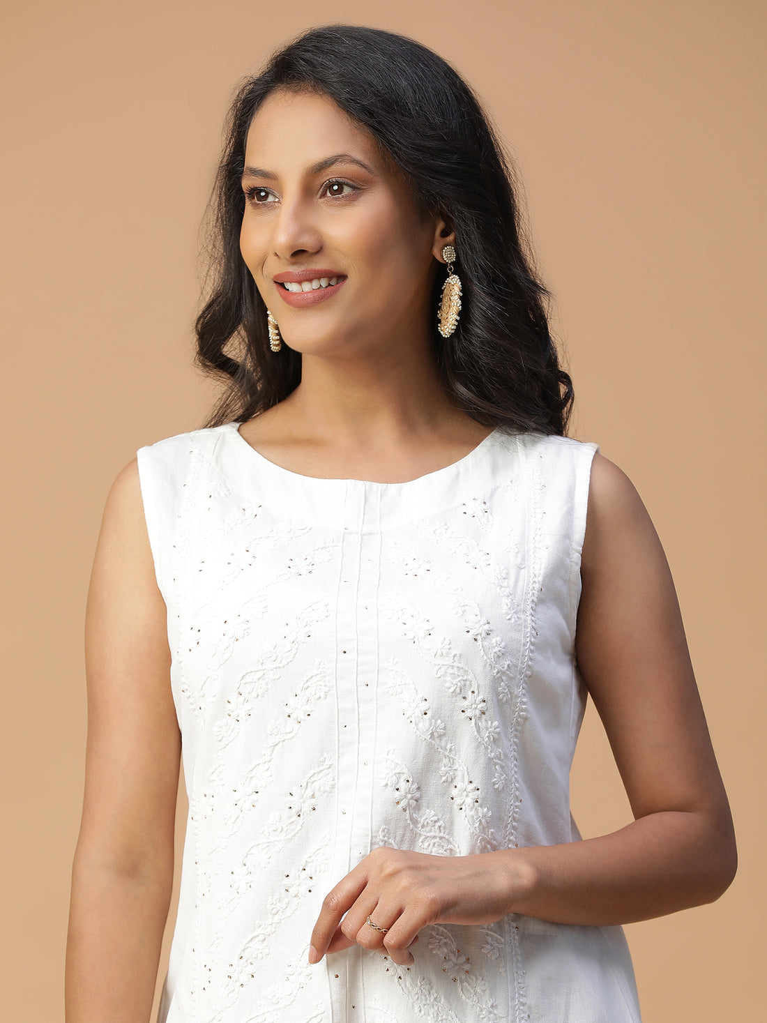 Chikankari cotton linen sleeveless with center front pintuck top