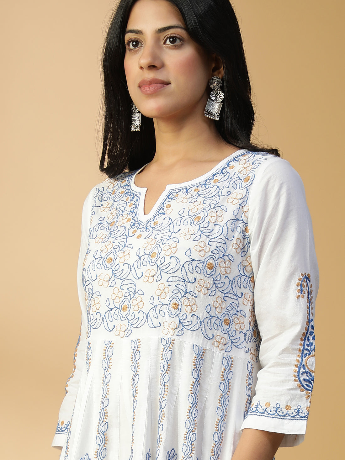 Hand Embroidered Lucknowi Chikankari Cotton Kali White Kurta CH0217B