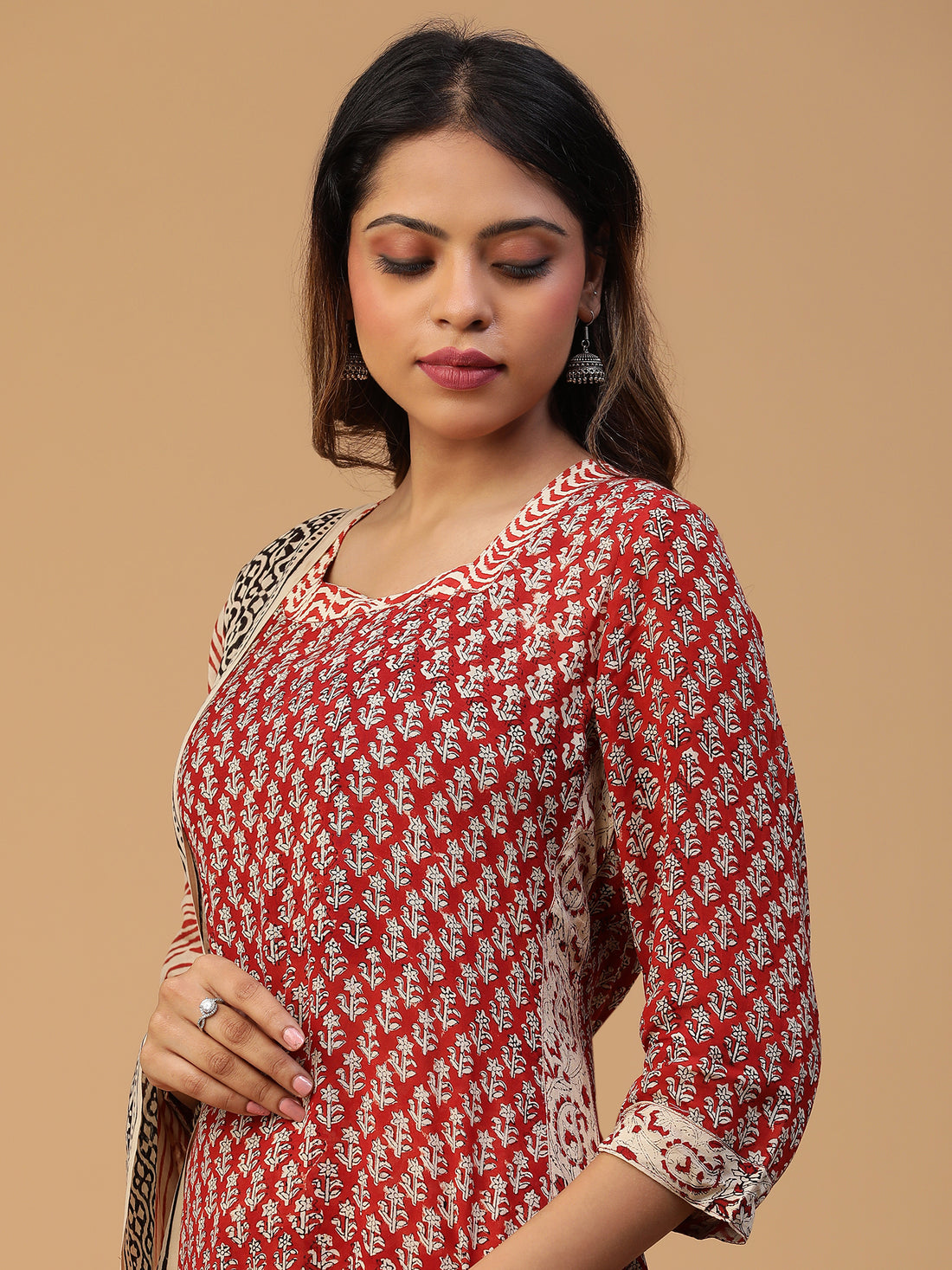 Hand Block Printed Maroon Straight Kurta With Pants And Dupatta Set Blk_001