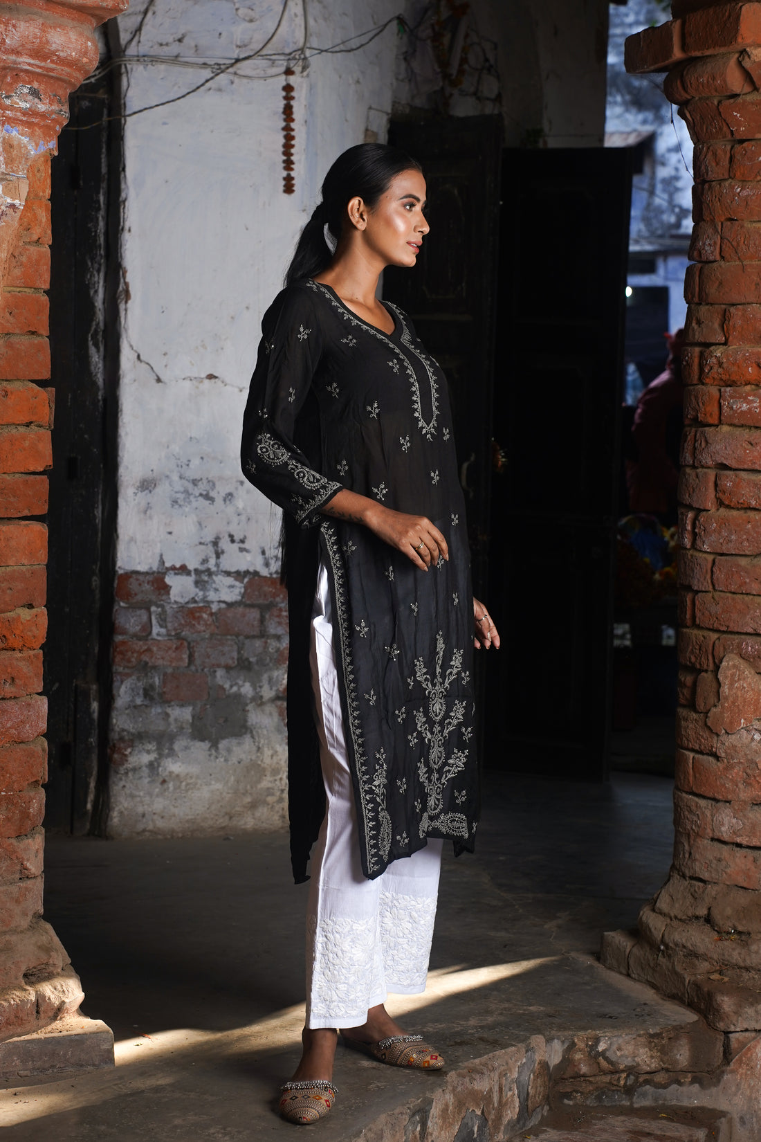 Semal handicrafts Chikankari straight black kurta