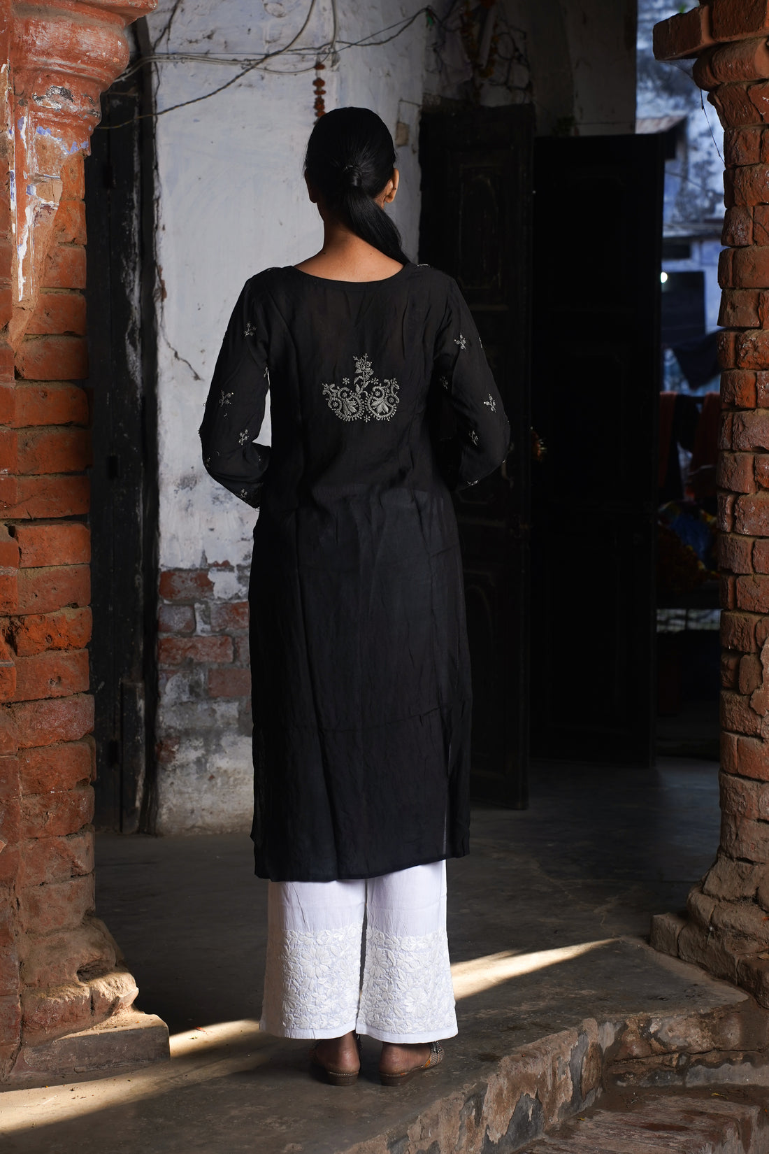 Semal handicrafts Chikankari straight black kurta