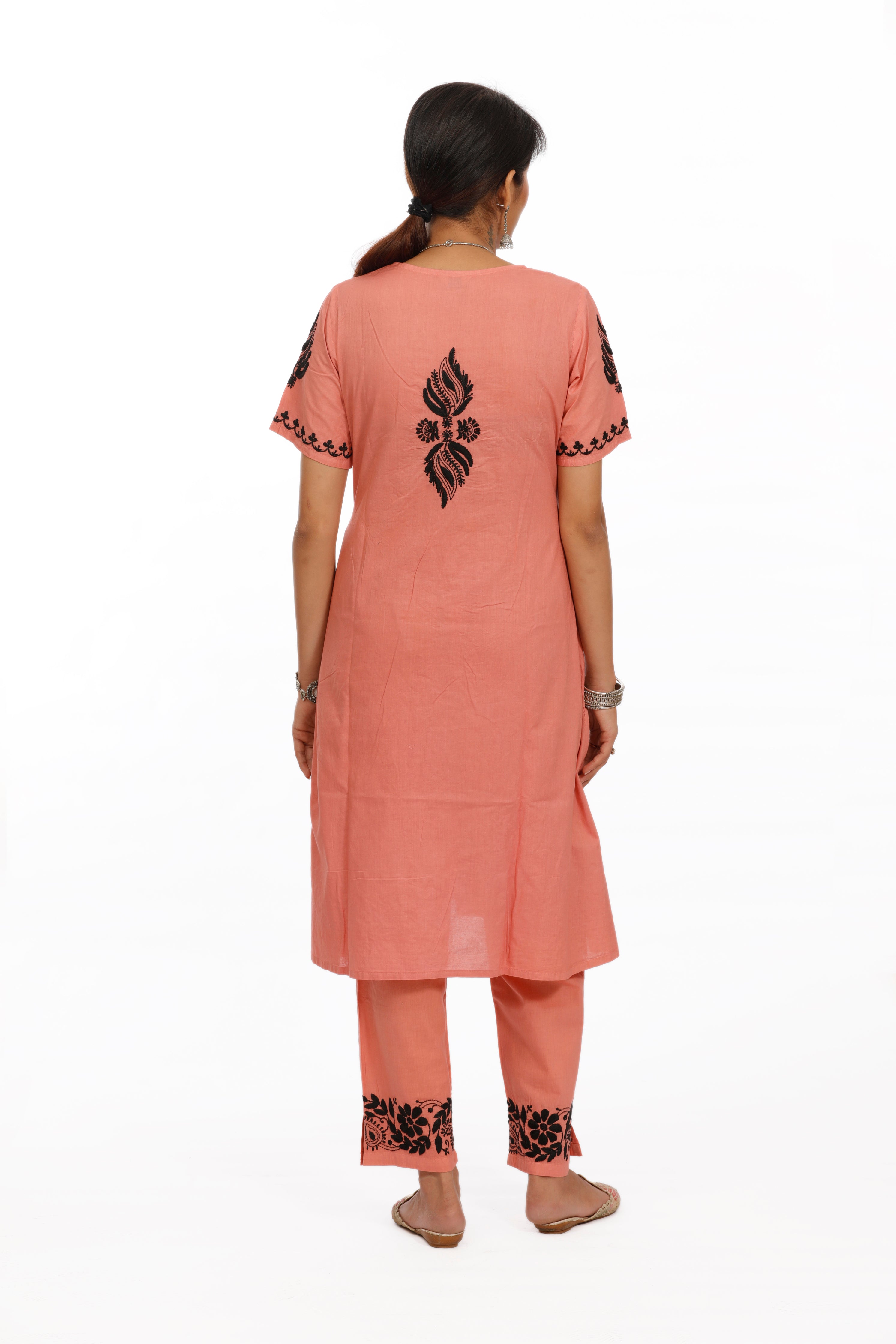 CIKANKARI V-NECK PLACKET KURTA SET