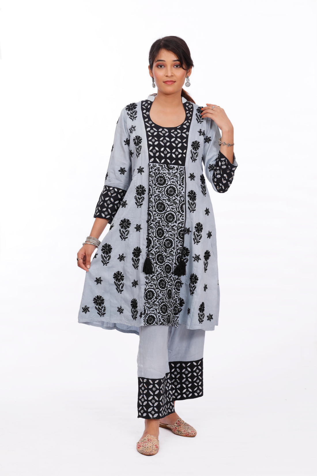 Semal Handicrafts Chikankari Cotton Kurta Set with Applique work