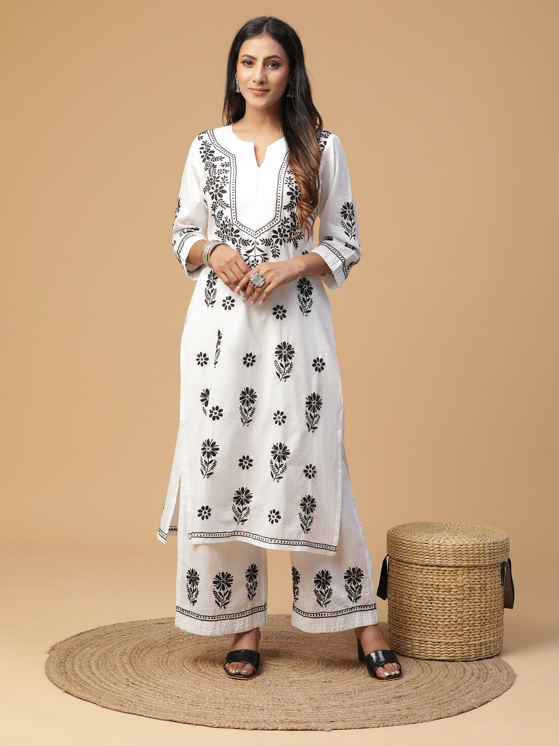 Chikankari Cotton Kurta with black Chikankari