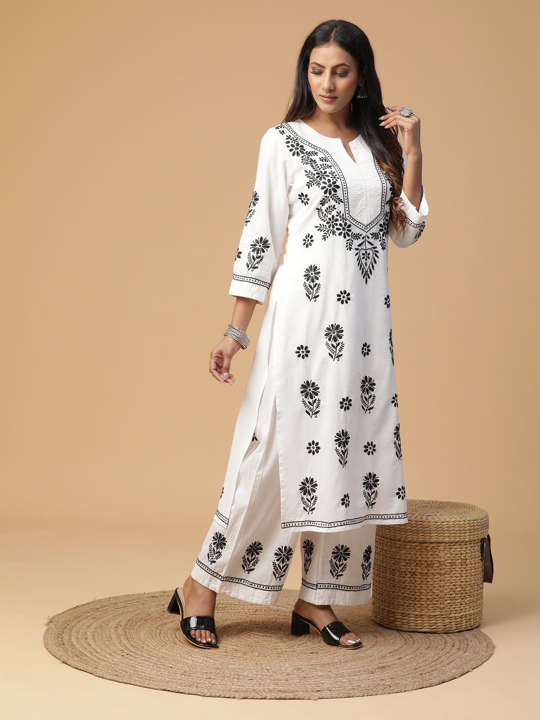 Chikankari Cotton Kurta with black Chikankari