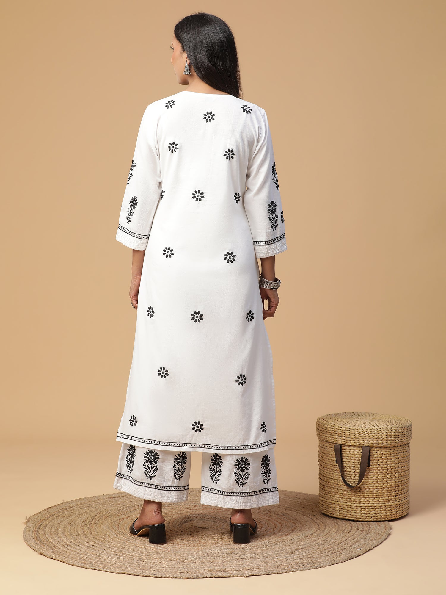 Chikankari Cotton Kurta with black Chikankari