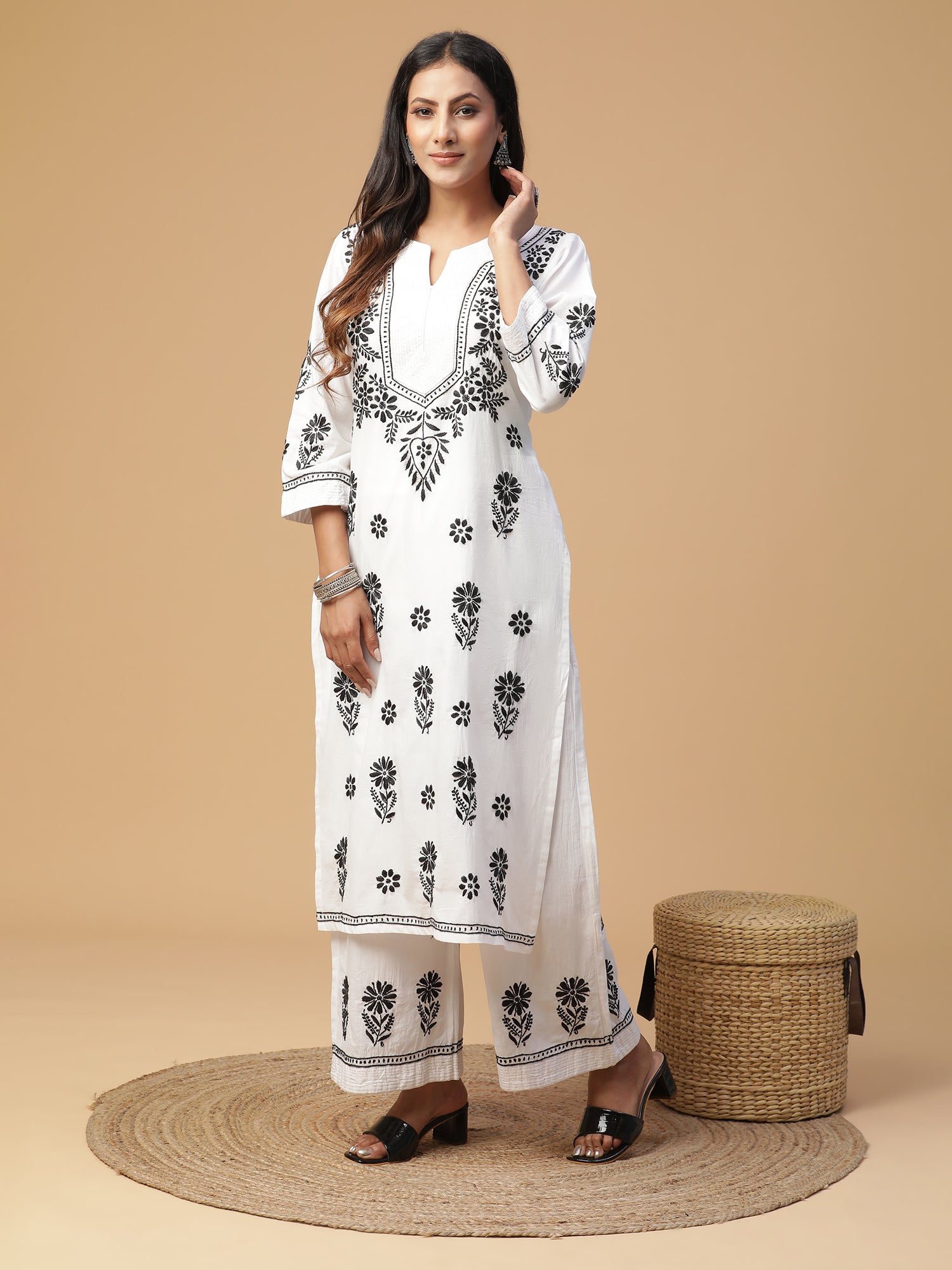 Chikankari Cotton Kurta with black Chikankari