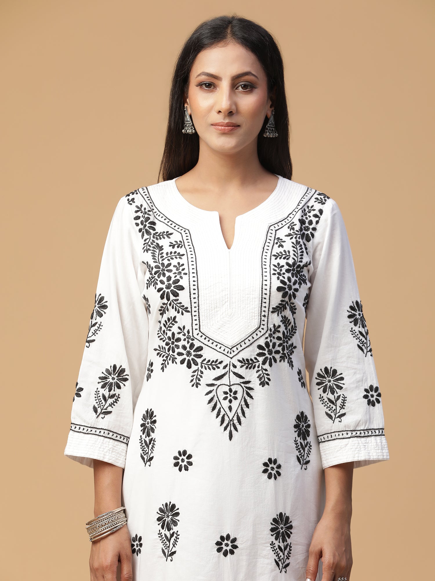 Chikankari Cotton Kurta with black Chikankari