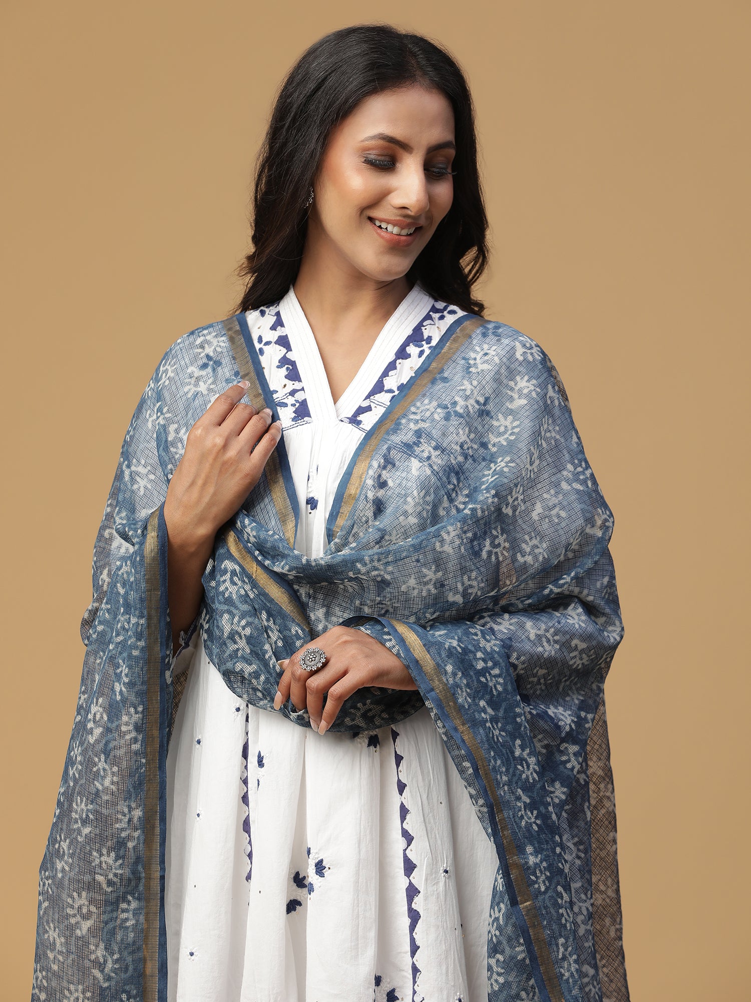 Indigo Chikankari V-neck gathered kurta set with Applique work